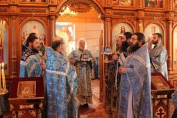 Глава Чувашской митрополии совершил Божественную литургию в храме