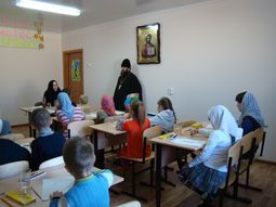 Встреча учеников воскресной школы с послушницей женского монастыря