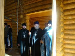 Митрополит Чебоксарско-Чувашский Варнава посетил строящейся храм Успения Пресвятой Богородицы села Аликово.